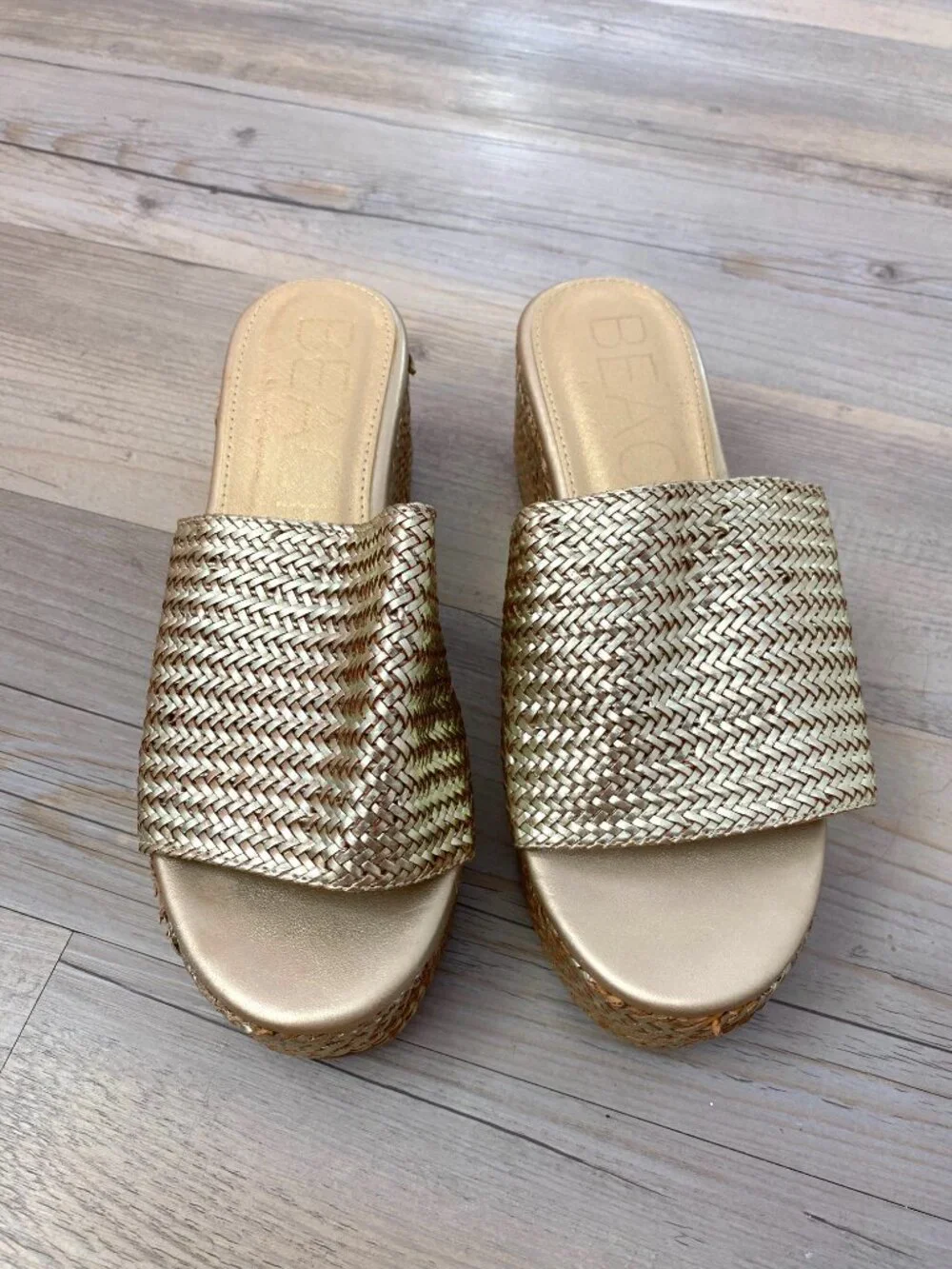 Beach by Matisse Metallic Gold Woven Platform Slide Sandals - Size 9